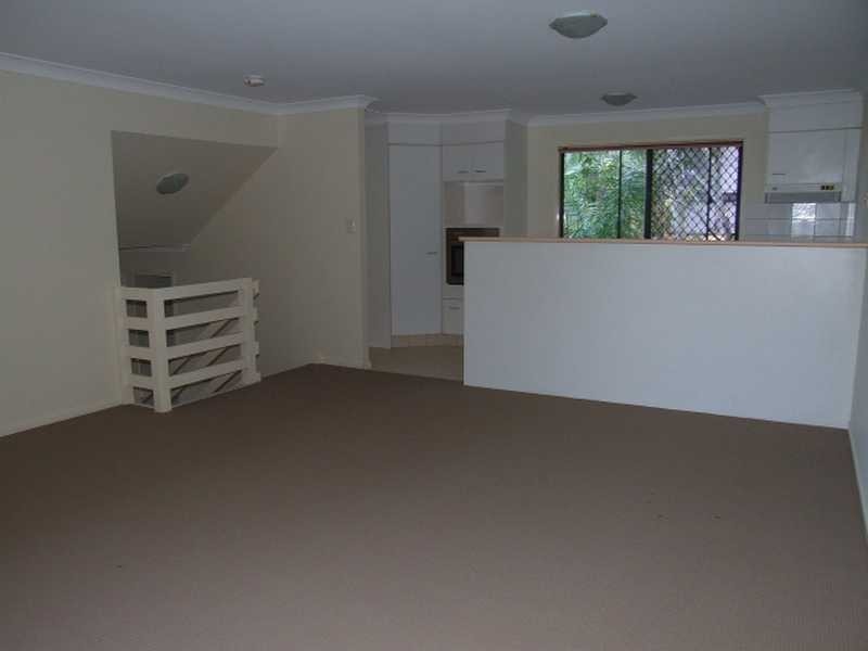 12/8 Sherwood Close, Mudgeeraba QLD 4213