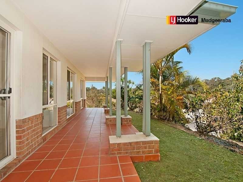 11 Hertford Crescent, Mudgeeraba QLD 4213