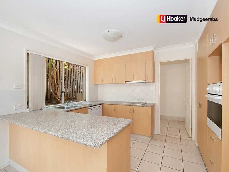 11 Hertford Crescent, Mudgeeraba QLD 4213