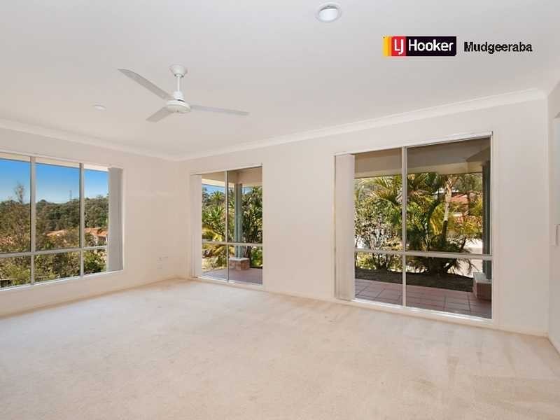 11 Hertford Crescent, Mudgeeraba QLD 4213