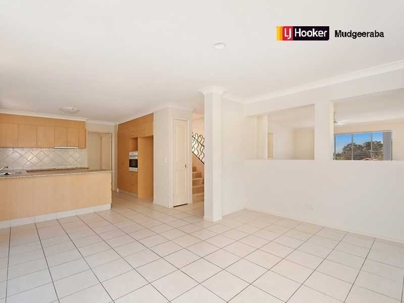 11 Hertford Crescent, Mudgeeraba QLD 4213