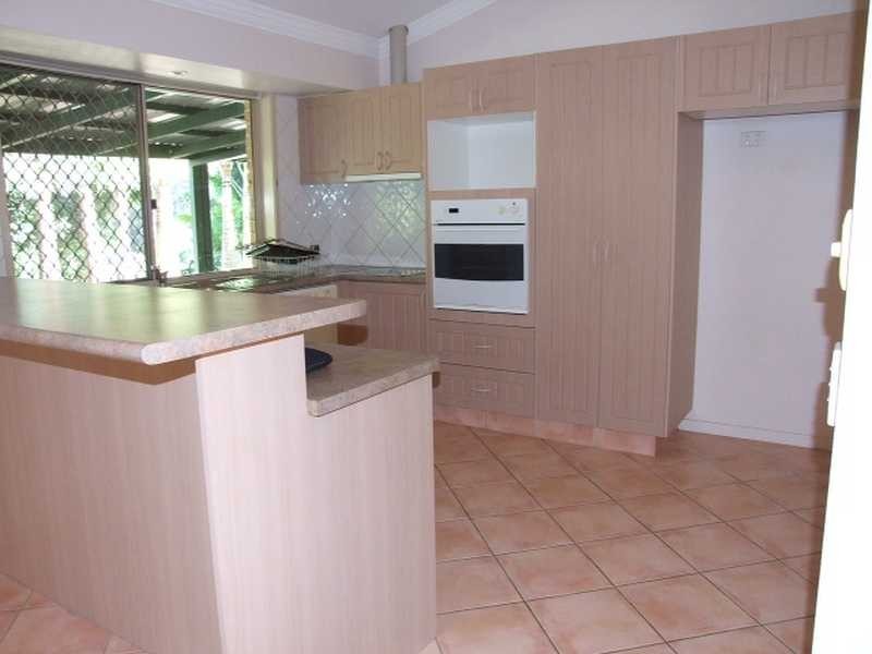 2 Birdlife Court, Nerang QLD 4211