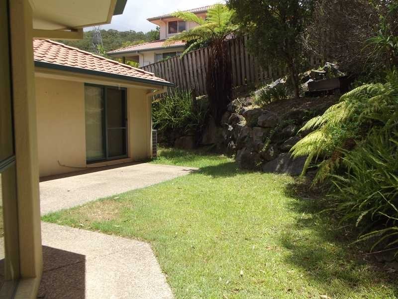 9 Hertford Cr, Mudgeeraba QLD 4213