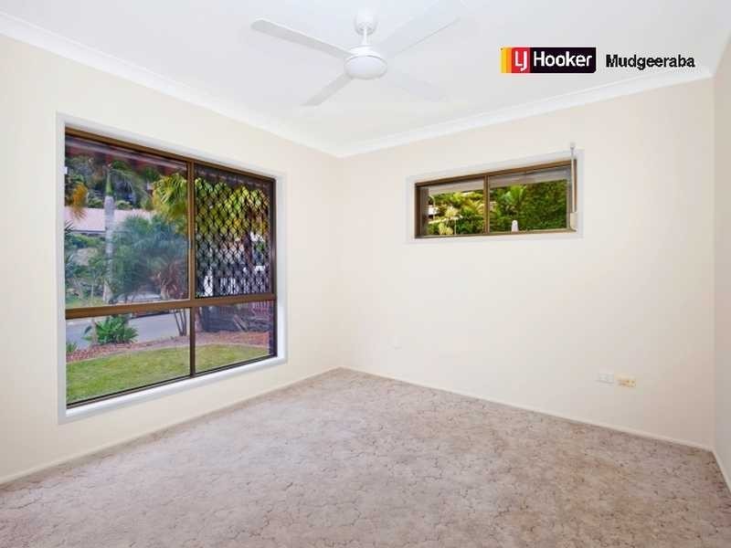 17 Esperance Close, Elanora QLD 4221