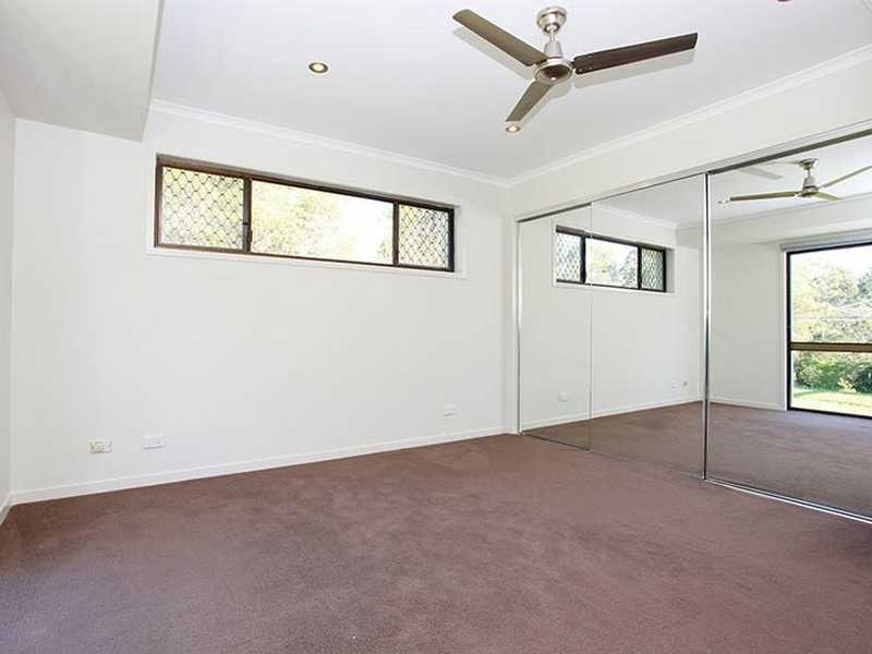5 Princess Place, Tallai QLD 4213
