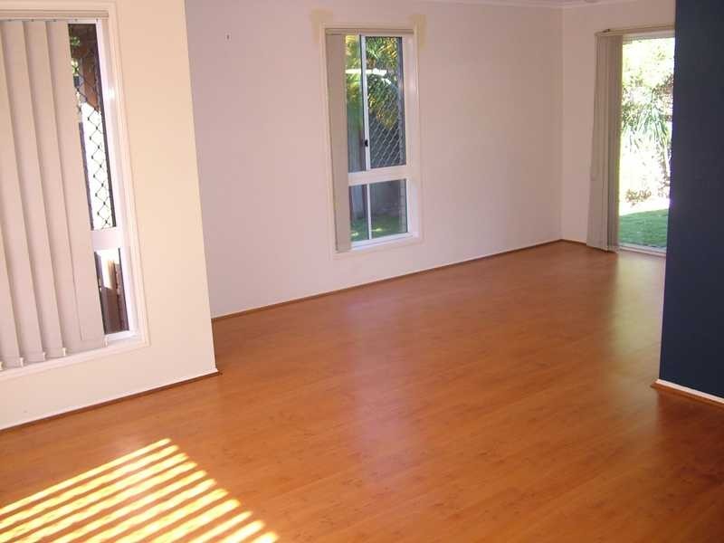 27 Parklake Drive, Mudgeeraba QLD 4213