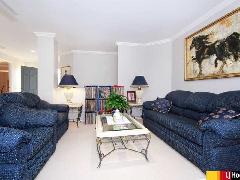 15 Glastonbury Dr, Mudgeeraba QLD 4213