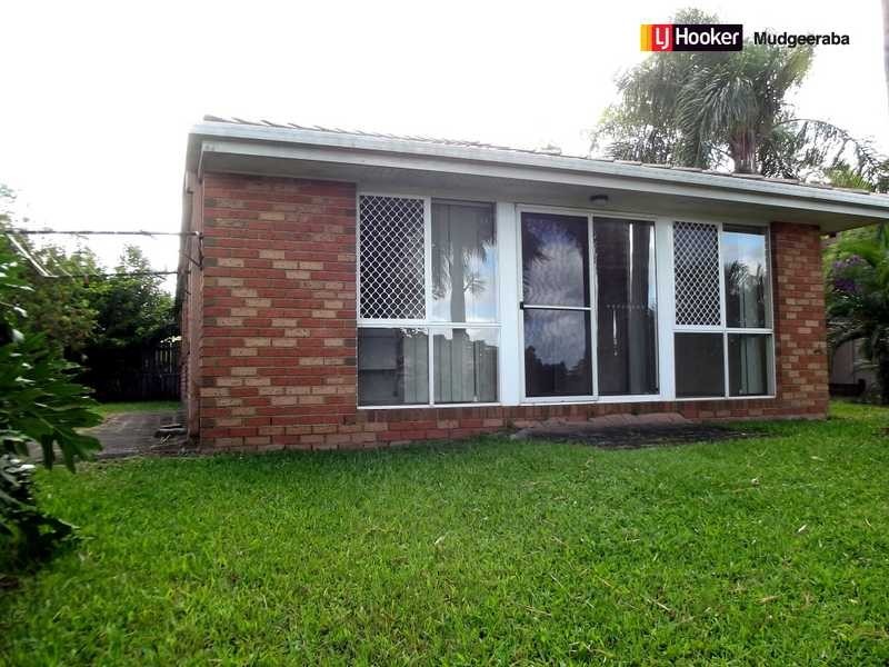 10 Dearne Place, Carrara QLD 4211