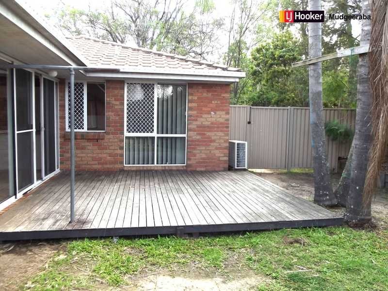 10 Dearne Place, Carrara QLD 4211