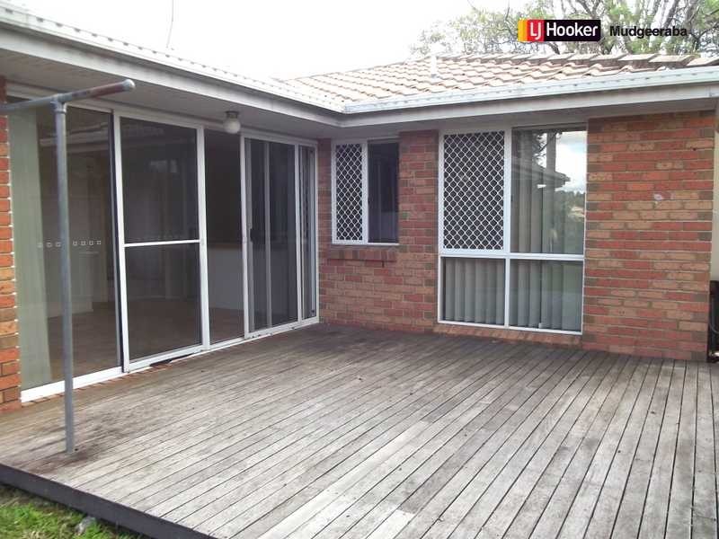 10 Dearne Place, Carrara QLD 4211