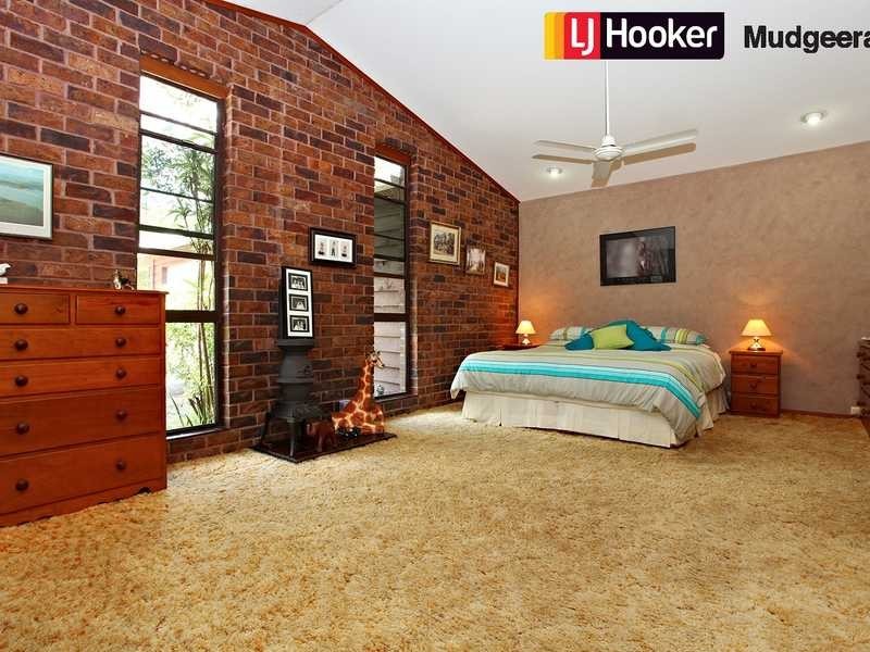 38 Tyalgum Street, Mudgeeraba QLD 4213