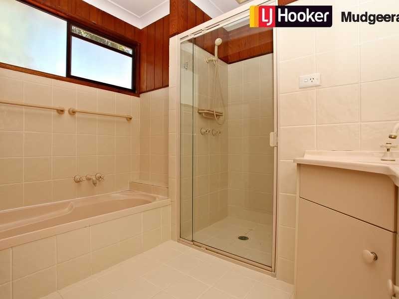 38 Tyalgum Street, Mudgeeraba QLD 4213