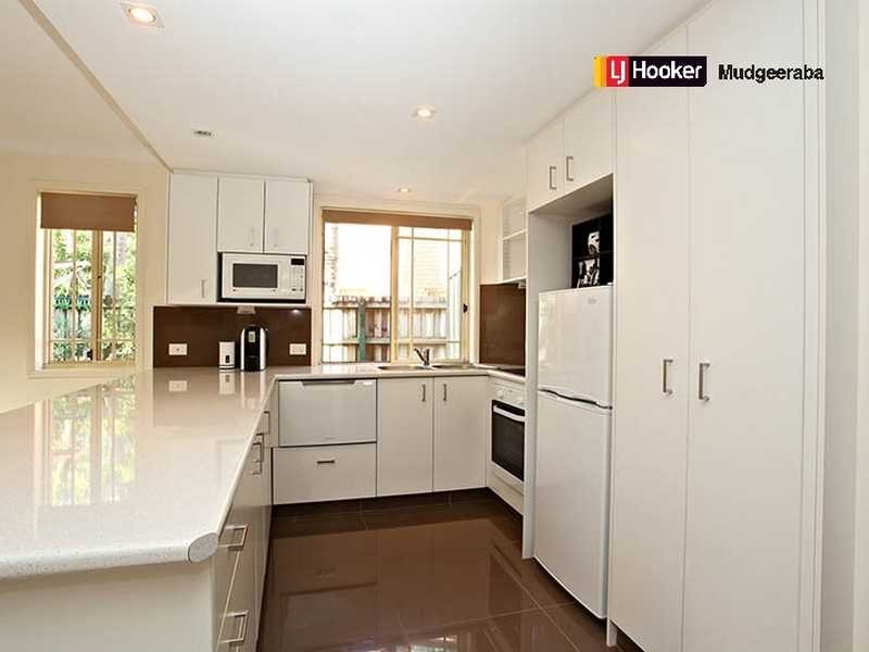 8/98 Old Coach Road, Mudgeeraba QLD 4213