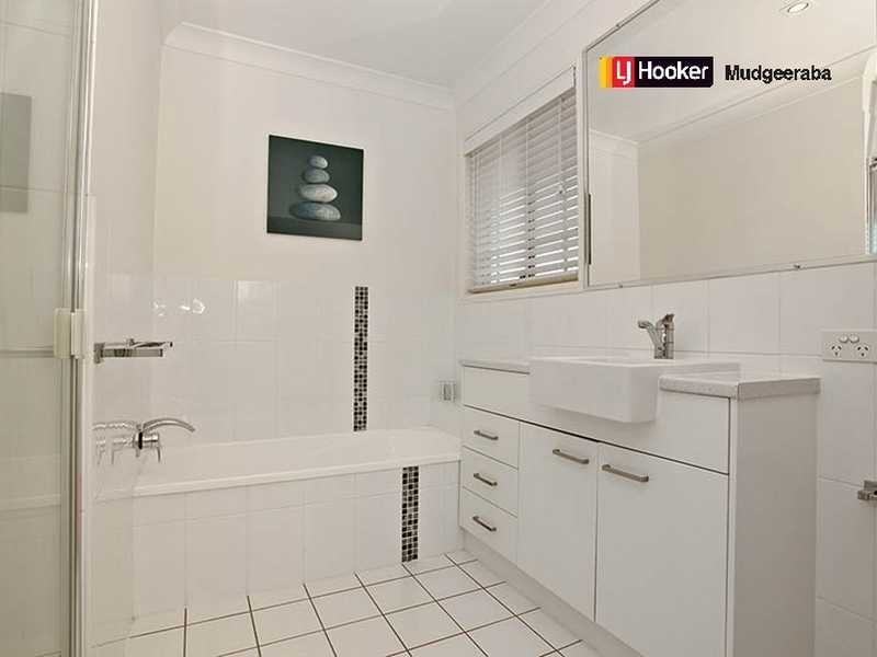 8/98 Old Coach Road, Mudgeeraba QLD 4213