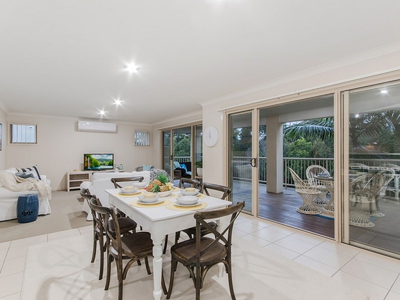 30 Willow Tree Drive, Reedy Creek QLD 4227