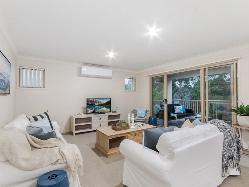 30 Willow Tree Drive, Reedy Creek QLD 4227
