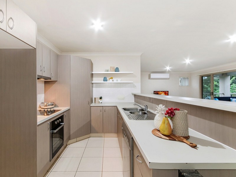 30 Willow Tree Drive, Reedy Creek QLD 4227