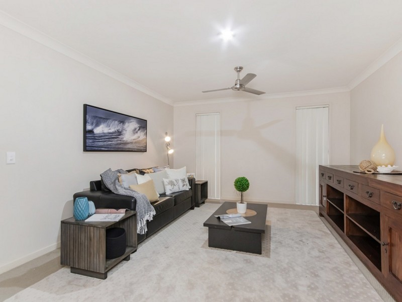30 Willow Tree Drive, Reedy Creek QLD 4227