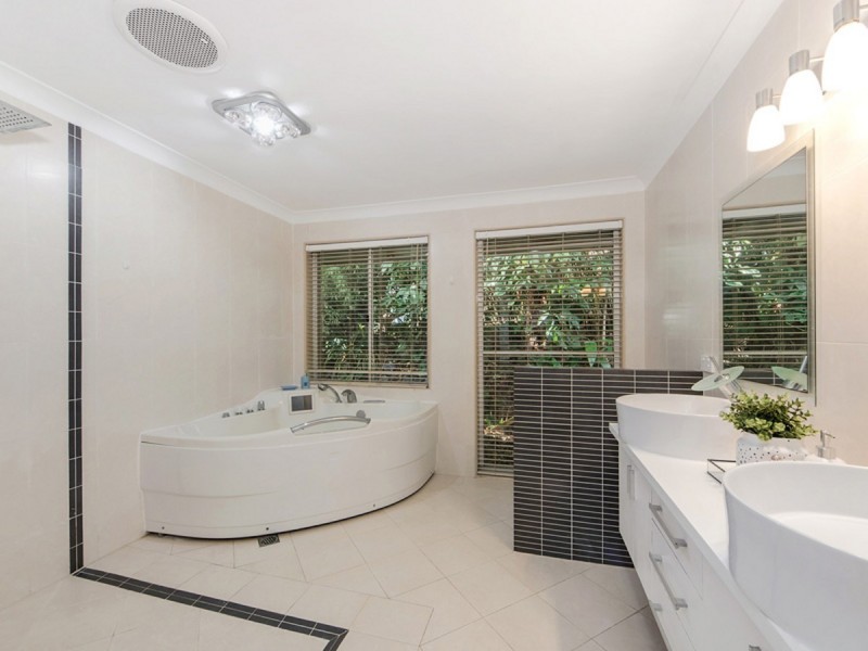 36 Bridgman Drive, Reedy Creek QLD 4227