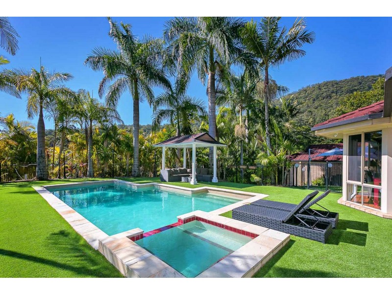 1 Basswood Court, Bonogin QLD 4213