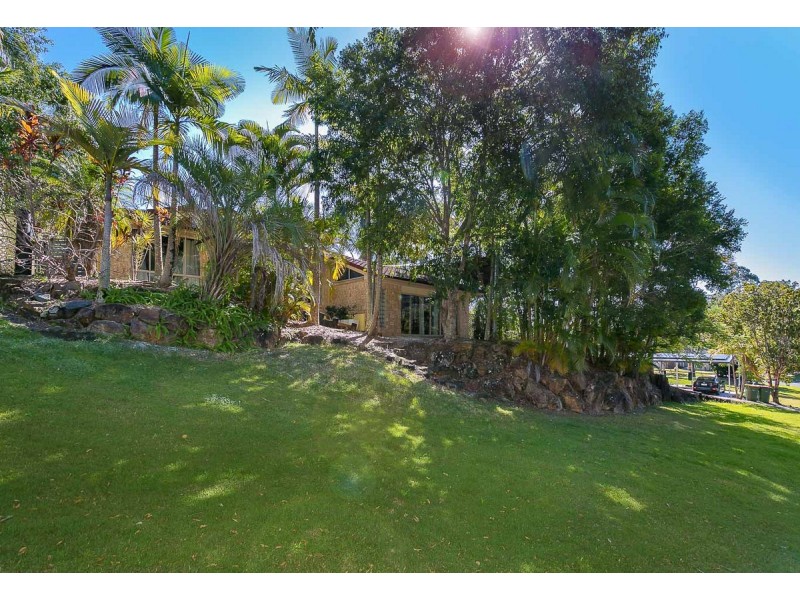 1 Basswood Court, Bonogin QLD 4213