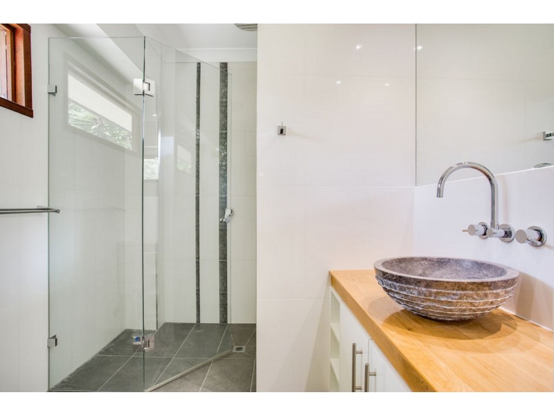 1/8 Foxtail Court, Tallai QLD 4213