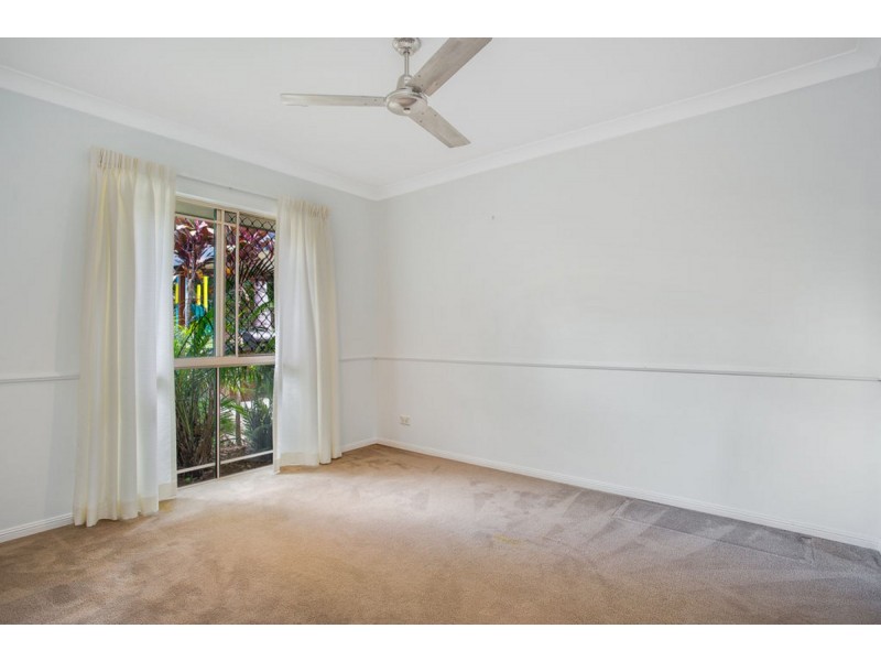 1/8 Foxtail Court, Tallai QLD 4213