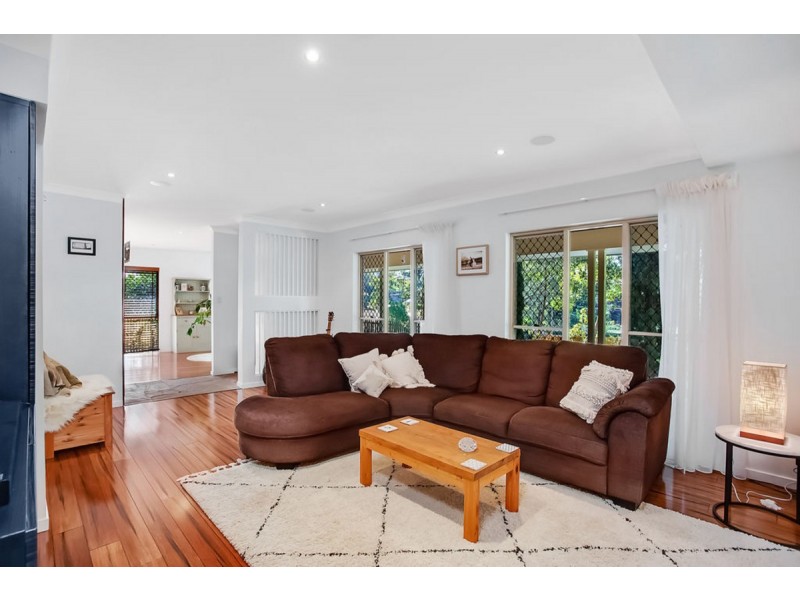 1/8 Foxtail Court, Tallai QLD 4213