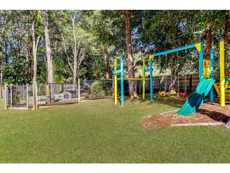 1/8 Foxtail Court, Tallai QLD 4213