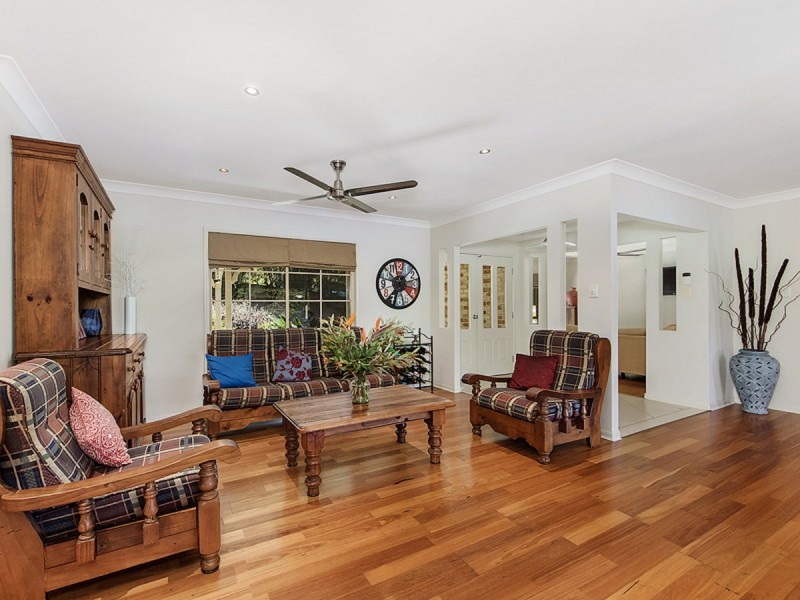 10 Fairy Wren Court, Bonogin QLD 4213