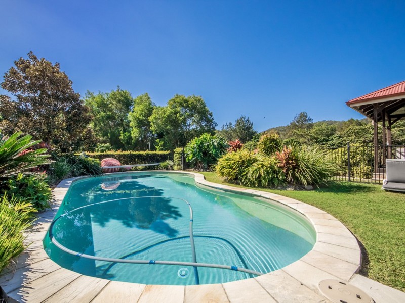 10 Fairy Wren Court, Bonogin QLD 4213