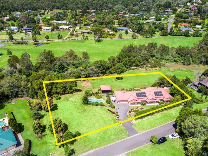 10 Fairy Wren Court, Bonogin QLD 4213