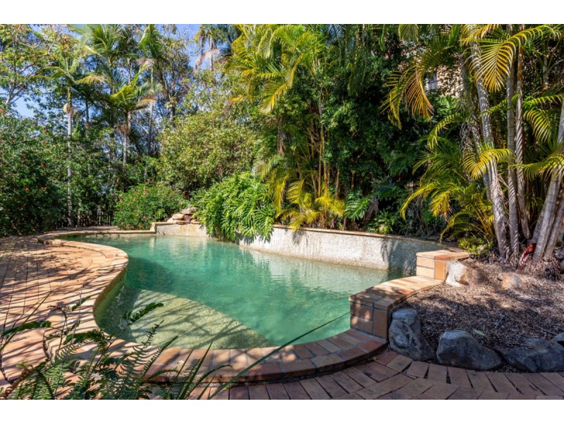 1 Duke Court, Tallai QLD 4213