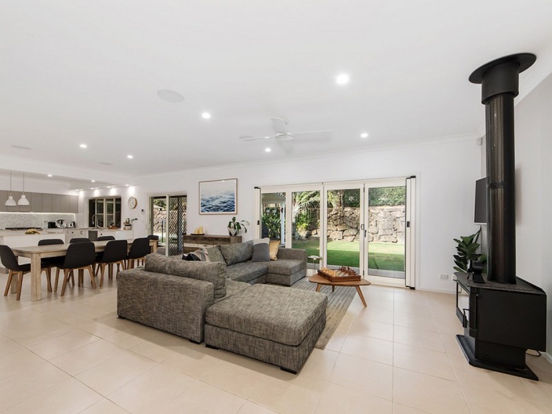 36 Samuel Drive, Tallebudgera QLD 4228