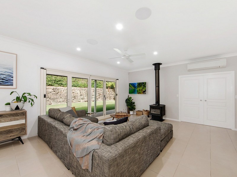 36 Samuel Drive, Tallebudgera QLD 4228