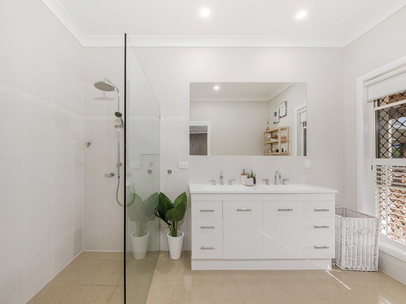 36 Samuel Drive, Tallebudgera QLD 4228