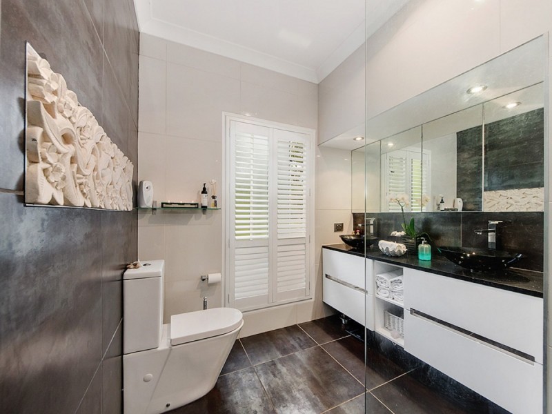 118 Waters Road, Bonogin QLD 4213