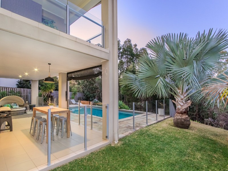 8 Wilcox Close, Reedy Creek QLD 4227