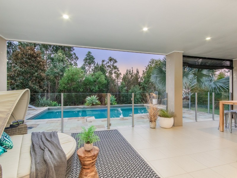 8 Wilcox Close, Reedy Creek QLD 4227