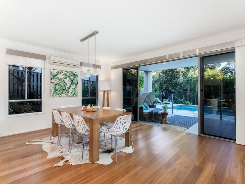 8 Wilcox Close, Reedy Creek QLD 4227