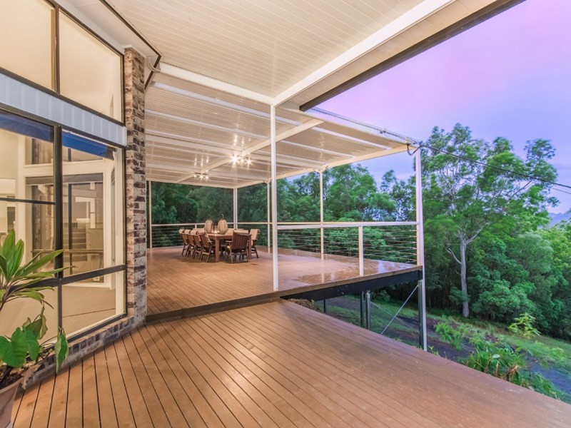 6 Akama Court, Mudgeeraba QLD 4213