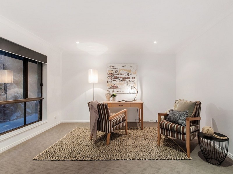 6 Akama Court, Mudgeeraba QLD 4213