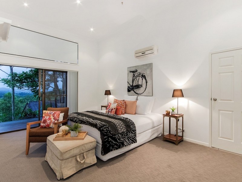 6 Akama Court, Mudgeeraba QLD 4213