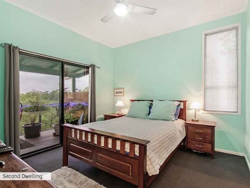 6 Akama Court, Mudgeeraba QLD 4213