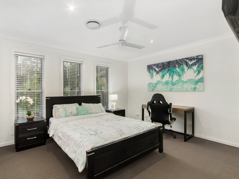 5 Wilcox Close, Reedy Creek QLD 4227
