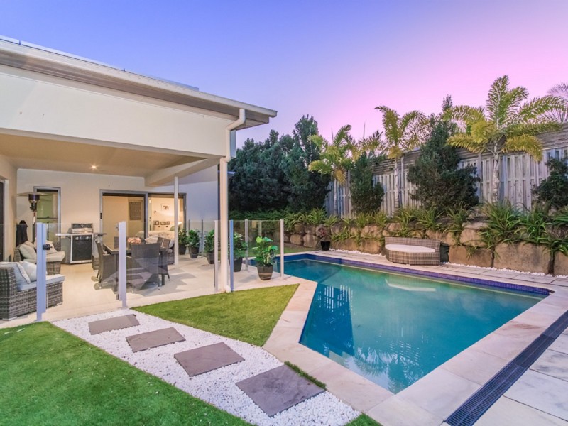 5 Wilcox Close, Reedy Creek QLD 4227