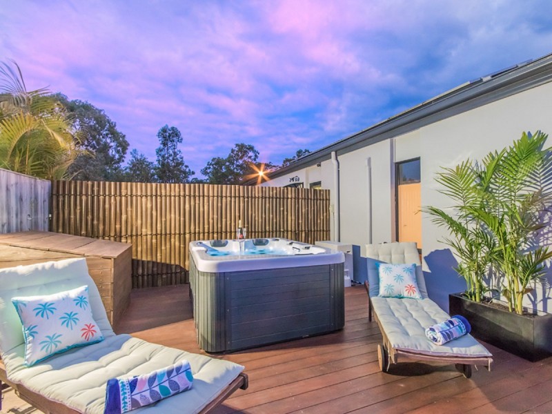 2 Sormano Street, Reedy Creek QLD 4227