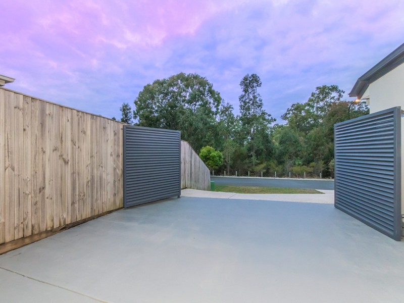 2 Sormano Street, Reedy Creek QLD 4227