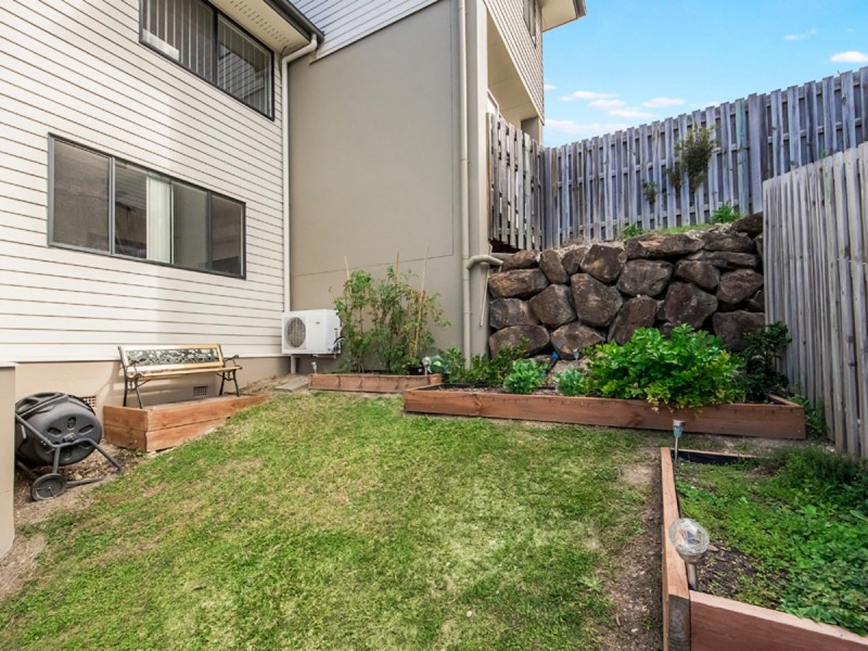 13/5 Faculty Crescent, Mudgeeraba QLD 4213