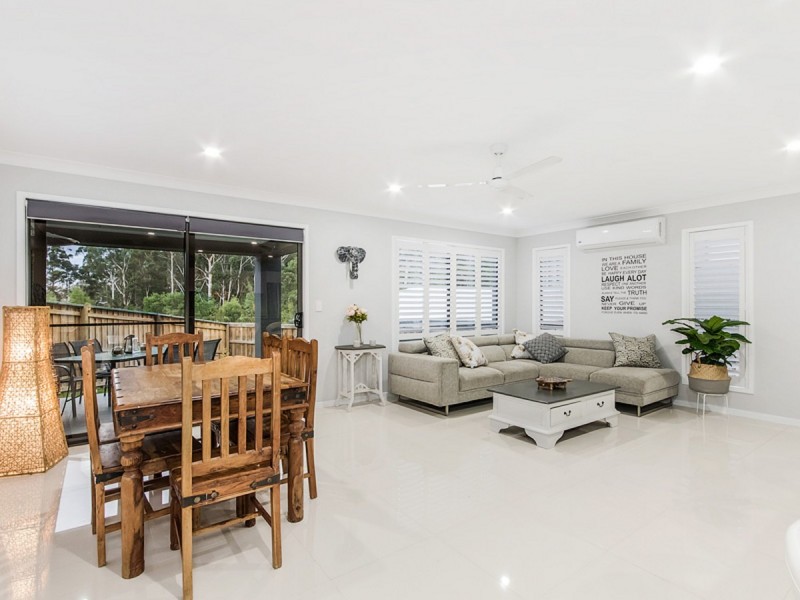 2 Greenview Place, Reedy Creek QLD 4227